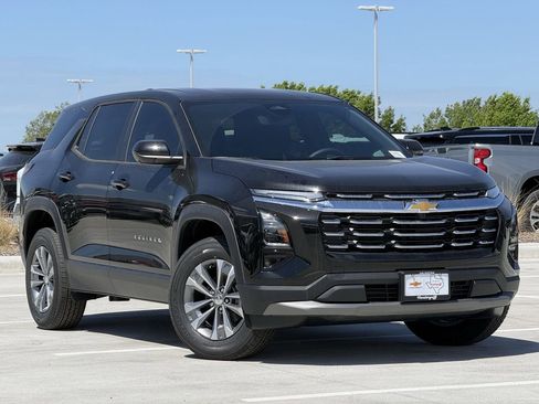 New 2026 Chevrolet Equinox LT w/ Safety and Technology Package FWD image 2