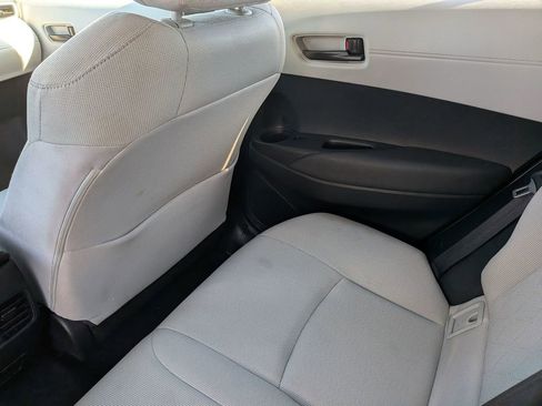 Used 2022 Toyota Corolla Cross LE FWD image 27