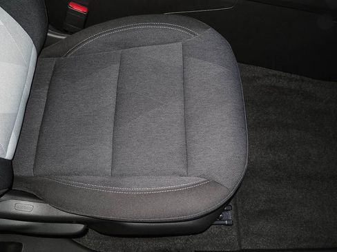 Certified 2024 Chevrolet Trax LS w/ LS Convenience Package FWD image 18