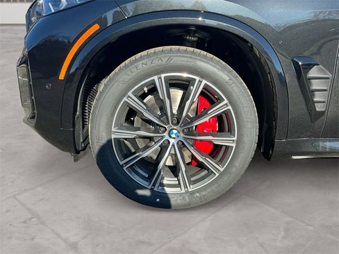 New 2026 BMW X5 xDrive40i w/ M Sport Package image 14