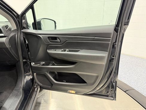Used 2023 Honda Odyssey EX-L image 24