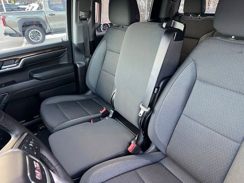 Used 2023 GMC Sierra 1500 Elevation image 40