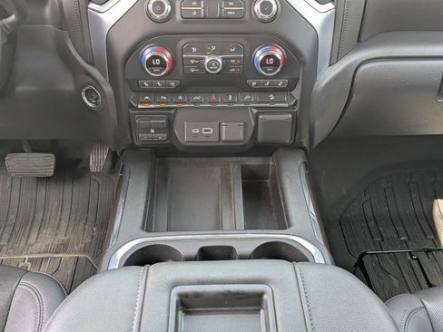 Used 2021 GMC Sierra 1500 SLT w/ SLT Premium Plus Package AWD/4WD image 21