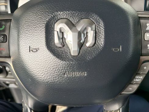 Used 2019 RAM 1500 Limited w/ Advanced Safety Group AWD/4WD image 3