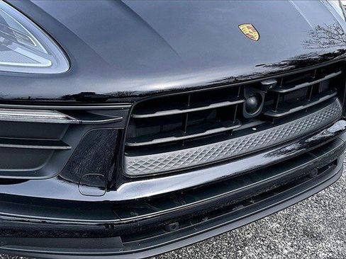 Used 2022 Porsche Macan image 36