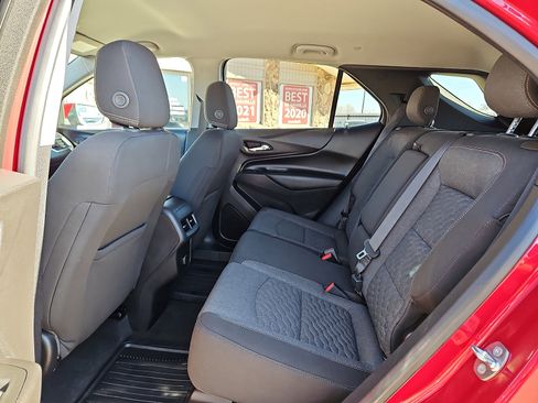 Used 2018 Chevrolet Equinox LT image 9