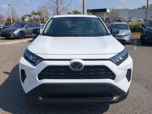 Certified 2022 Toyota RAV4 LE FWD image 9