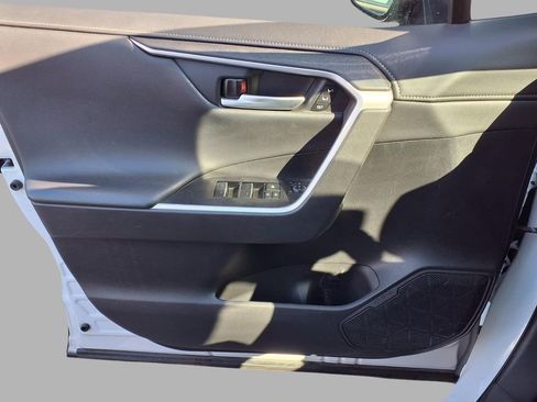 Used 2024 Toyota RAV4 Limited image 12