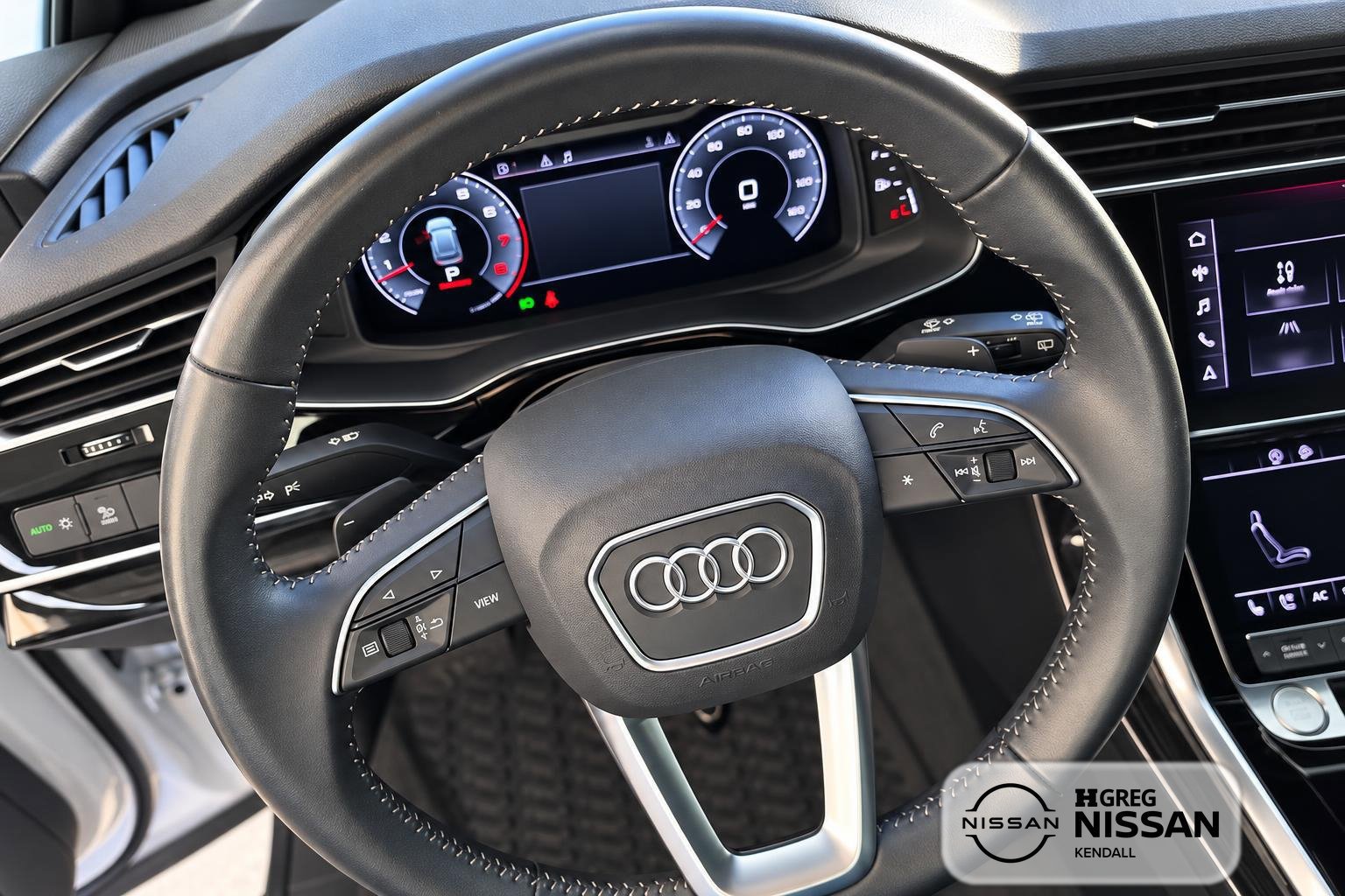 Used 2019 Audi Q8 Premium Plus AWD/4WD image 9
