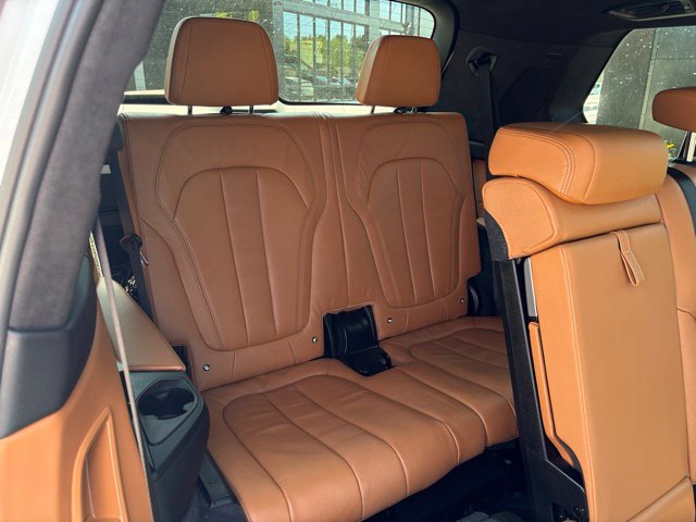 Used 2022 BMW X7 M50i w/ Cold Weather Package AWD/4WD image 28