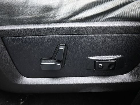 Used 2013 RAM 1500 Big Horn image 13