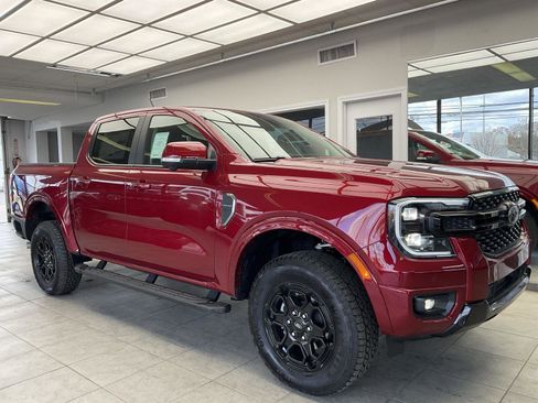 New 2025 Ford Ranger Lariat w/ FX4 Off-Road Package AWD/4WD image 1