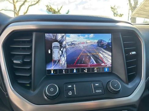 Used 2023 GMC Acadia Denali w/ Denali Technology Package image 23