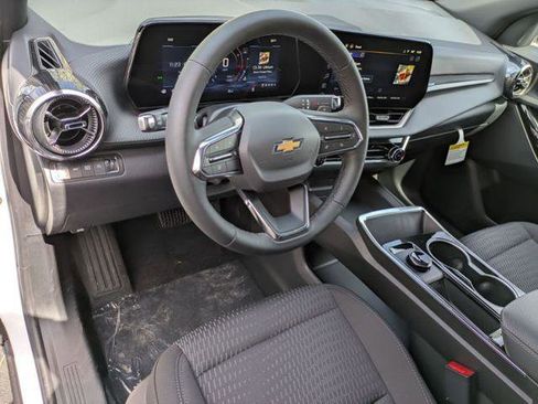 New 2026 Chevrolet Equinox LT image 8