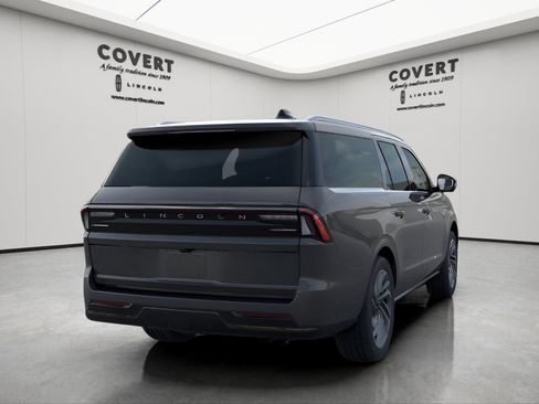 New 2026 Lincoln Navigator L Reserve image 8