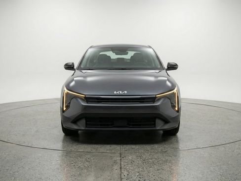 Used 2025 Kia K4 FWD image 2
