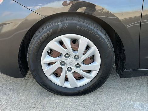 Used 2019 Hyundai Elantra SE w/ Cargo Package image 6