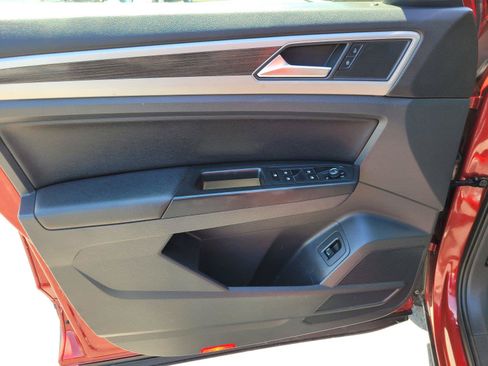 Used 2018 Volkswagen Atlas SE FWD image 21