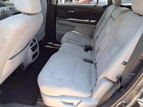 Used 2018 Honda Pilot EX image 10