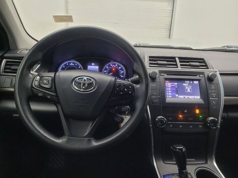 Used 2017 Toyota Camry LE FWD image 22