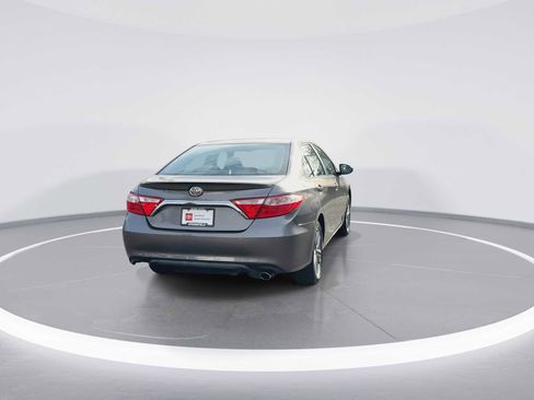 Certified 2017 Toyota Camry SE image 7