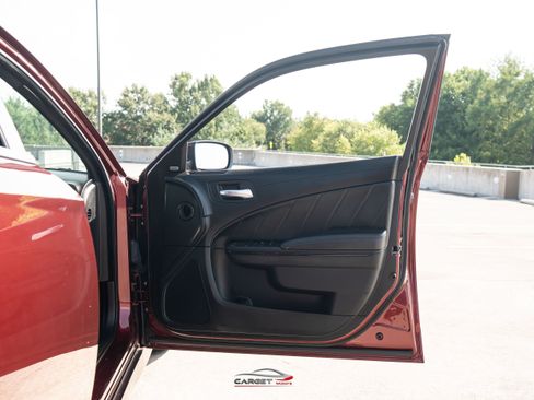 Used 2019 Dodge Charger Scat Pack w/ Daytona Edition Group RWD image 39