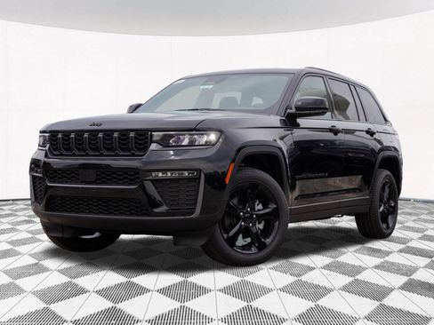New 2026 Jeep Grand Cherokee Limited w/ Limited Altitude Package AWD/4WD image 2
