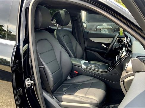 Used 2022 Mercedes-Benz GLC 300 image 7