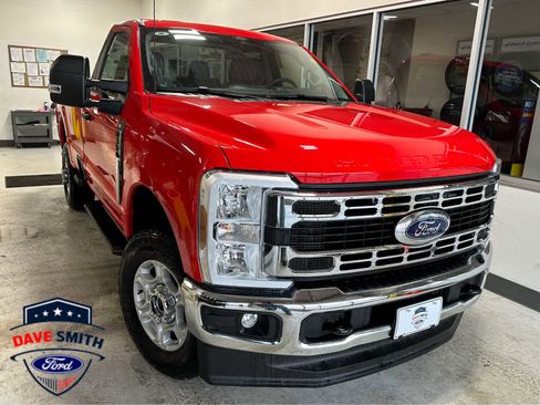 New 2025 Ford F350 XLT image 2