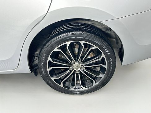 Used 2016 Toyota Corolla S image 11