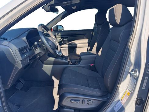 Used 2025 Honda CR-V Sport image 9