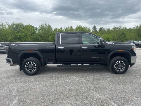 Used 2021 GMC Sierra 3500 SLT w/ SLT Preferred Package AWD/4WD image 9