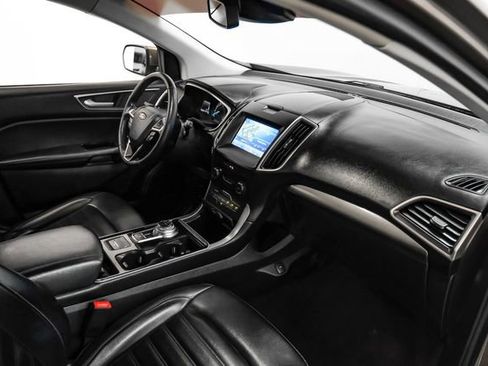 Used 2019 Ford Edge SEL w/ Equipment Group 201A FWD image 14