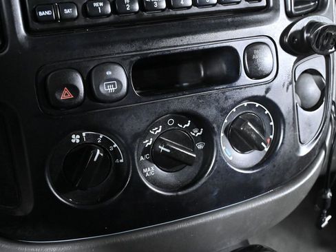 Used 2006 Ford Escape XLS image 13