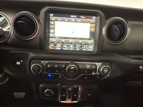 Used 2023 Jeep Wrangler Unlimited w/ Cold Weather Group AWD/4WD image 22