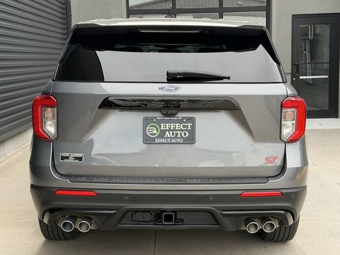 Used 2022 Ford Explorer ST AWD/4WD image 12