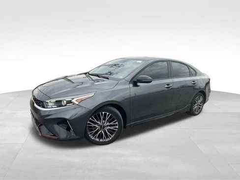 Used 2022 Kia Forte GT-Line w/ GT-Line Premium Package image 2