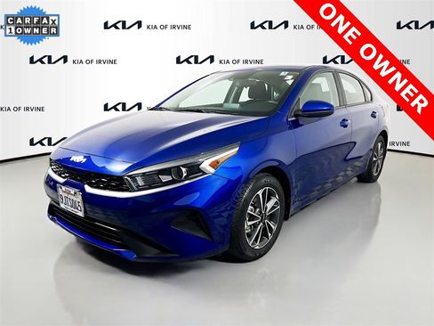 Certified 2023 Kia Forte LXS image 3