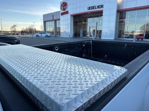 Used 2016 Chevrolet Silverado 1500 W/T image 4