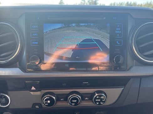 Used 2017 Toyota Tacoma TRD Sport w/ Tow Package image 20