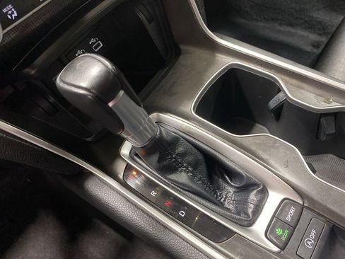 Certified 2022 Honda Accord Sport image 25