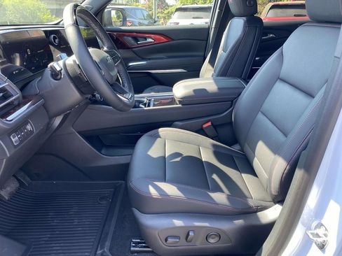 New 2026 Chevrolet Traverse Z71 w/ Enhanced Driving Package AWD/4WD image 15