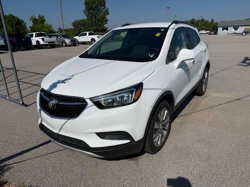 Used 2020 Buick Encore Preferred FWD image 2