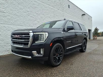 Used 2022 GMC Yukon SLT w/ SLT Premium Package