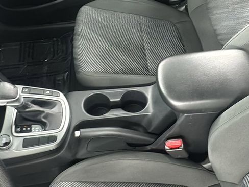 Used 2023 Kia Seltos LX image 32