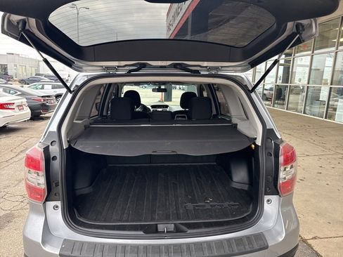 Used 2014 Subaru Forester 2.5i image 8