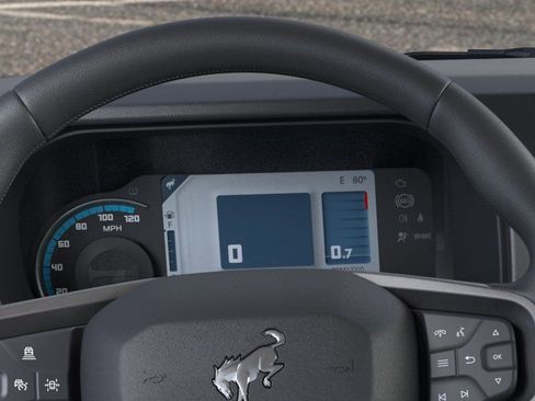 New 2025 Ford Bronco Badlands image 13