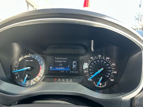 Used 2014 Ford Fusion SE image 12