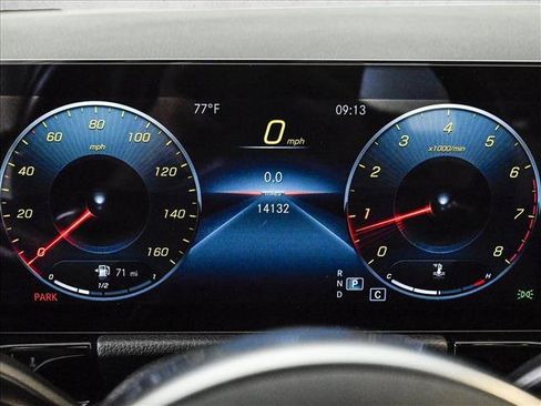 Certified 2022 Mercedes-Benz GLA 250 4MATIC image 11