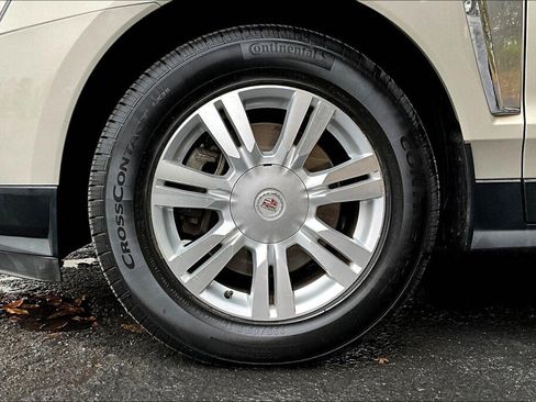 Used 2015 Cadillac SRX Luxury w/ Driver Awareness Package image 17